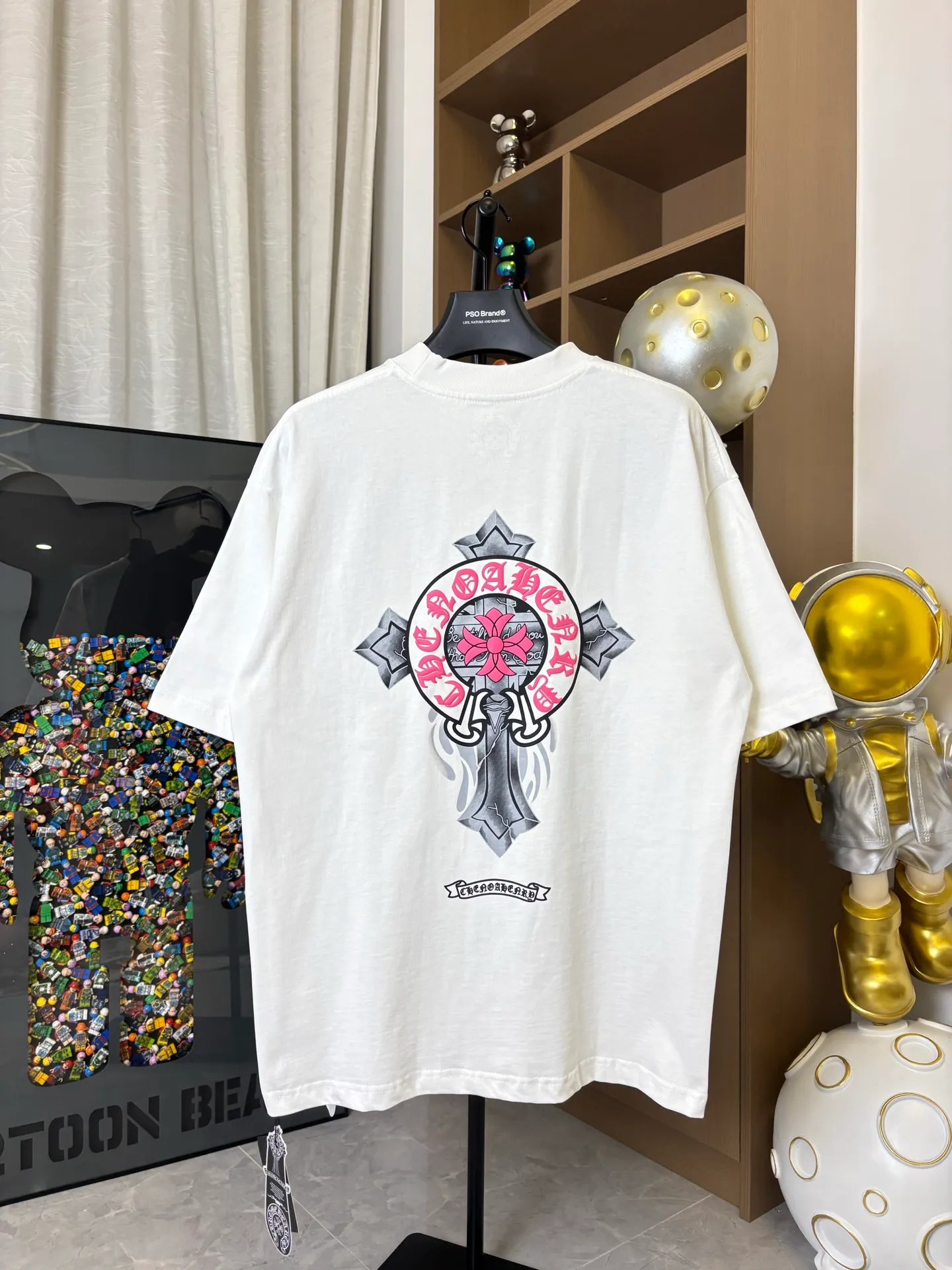 P150 Style number: DC 139# [ChromeHearts] ChromeHearts official same style classic printed round neck short-sleeved T-shirt 280g pure cotton double sand fabric Original original label, can be worn up to 200 pounds All fabrics have been shrunk in advance Quality first What you see is what you get The pattern will not change after one wash Distinguish some disposable clothes in the market Three labels Complete packaging All original restoration and customization Versatile for men and women A more classic one The pattern is very chic 💕 Color: black white Size: XS-L (Picture 9️⃣Size chart)